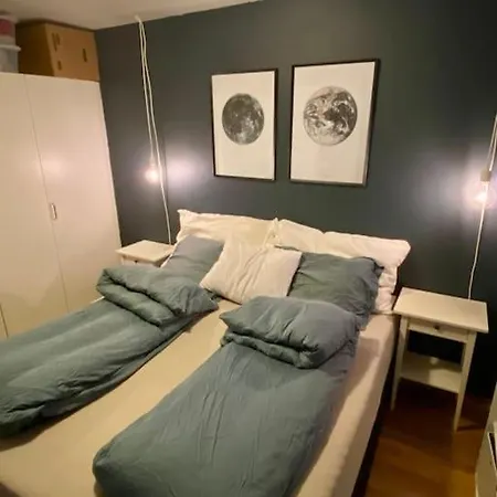 شقة Sentralt I Med Solrik Balkong Og Parkering - Perfekt For Ons ستافانجر