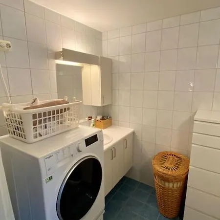 Sentralt I Med Solrik Balkong Og Parkering - Perfekt For Ons * ستافانجر
